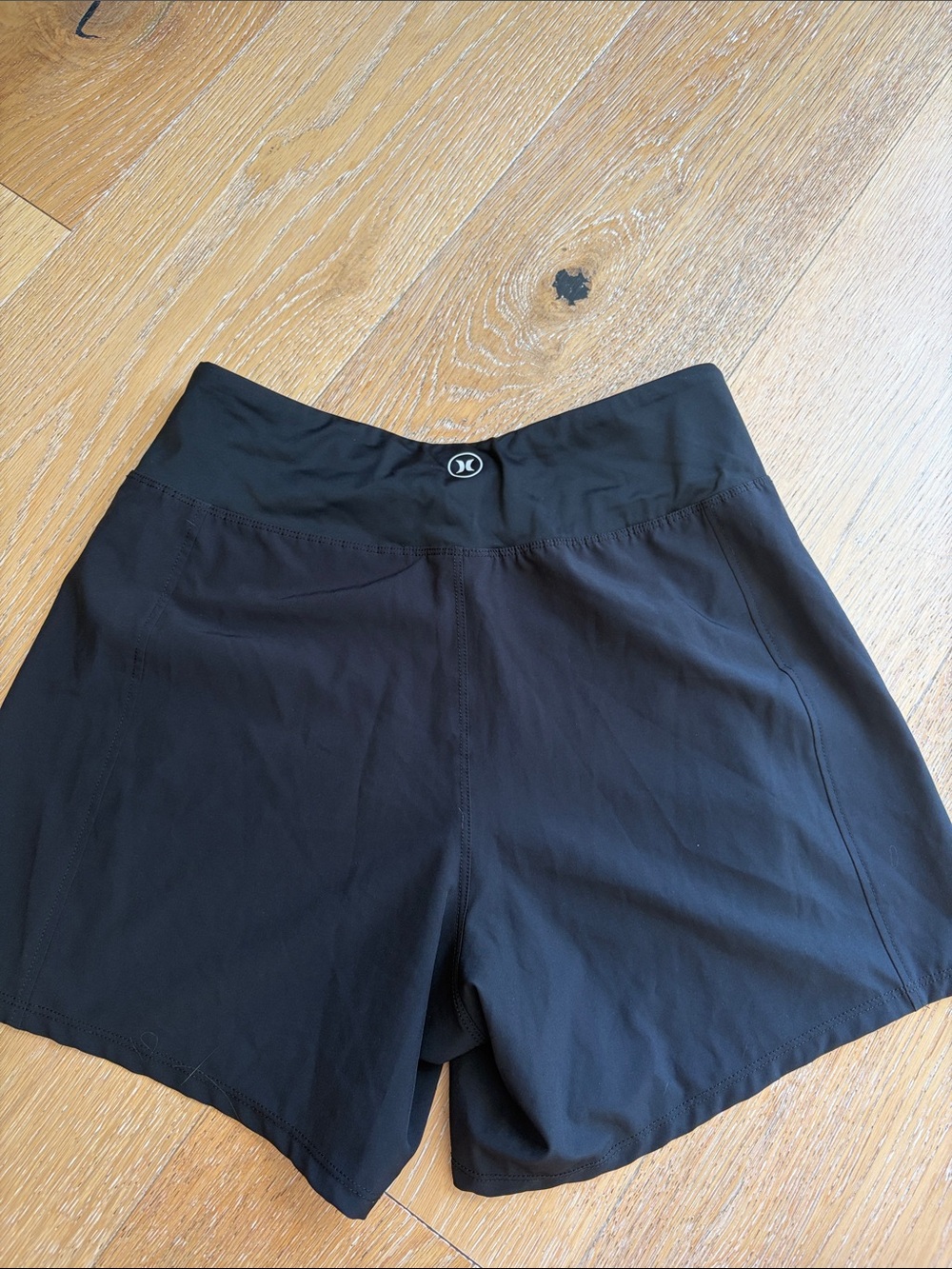 Women’s Hurley Board Shorts Size XS - Picture 2 of 7